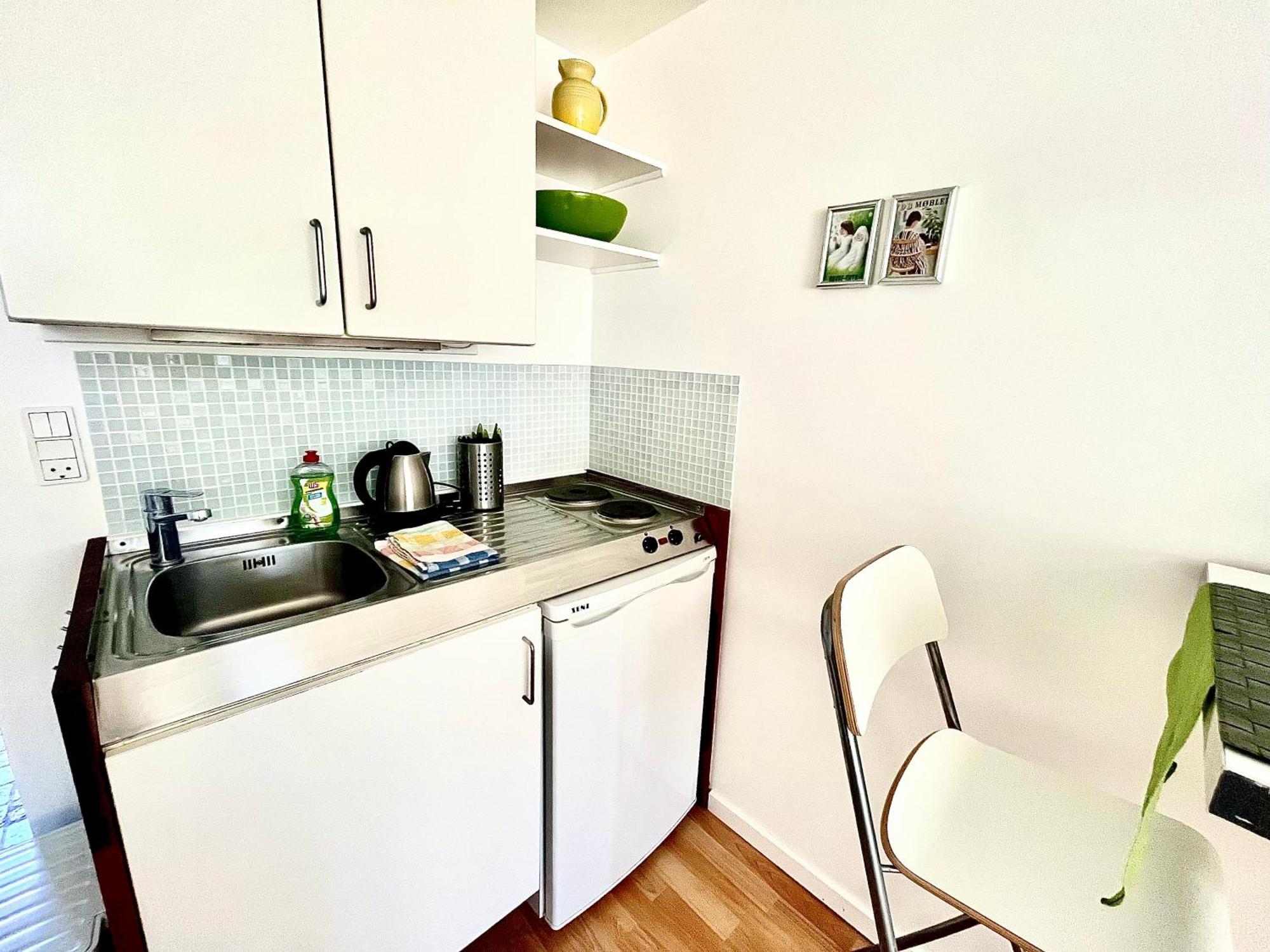 Cosy Apartment With Private Terrace Vallensbaek Buitenkant foto
